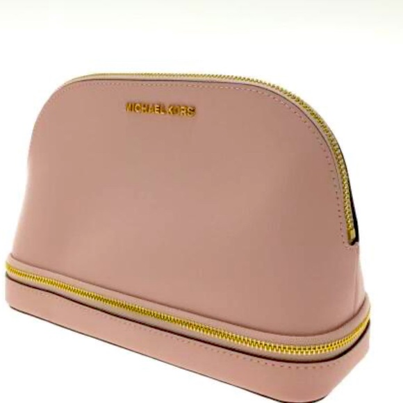 ❌SOLD❌ NEW MK MAKE UP BAG - Picture 1 of 8